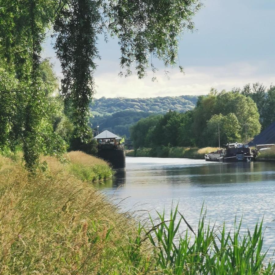 Bed and Breakfast Bateau Entre Lille Et Paris Thourotte Екстер'єр фото