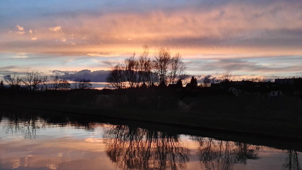 Bed and Breakfast Bateau Entre Lille Et Paris Thourotte Екстер'єр фото